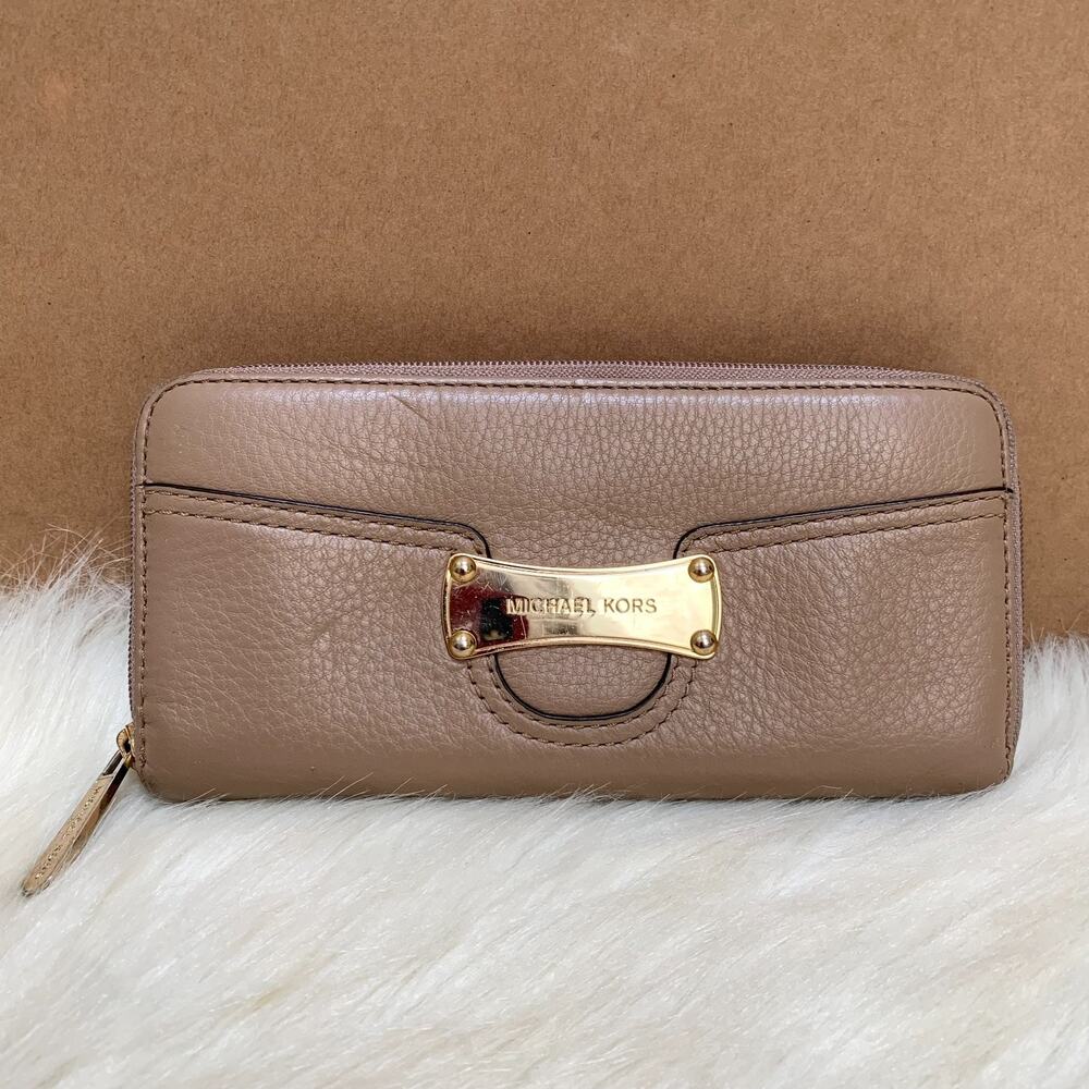 MICHAEL KORS Dark Khaki Taupe Leather Zip Around SARATOGA Continental Wallet